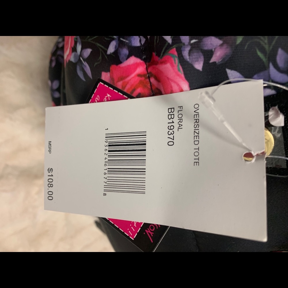 Betsey Johnson Oversized Floral Yoga Tote - Picture 5 of 5